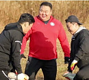 정호영, 제주도 우동 식당 명예 걸고 김기태 영암군 씨름단에 닭싸움 제안