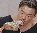 추성훈 토마호크 스테이크ㆍ티라미수 요리…강남♥이상화 폭풍 흡입