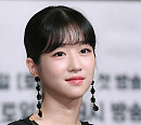서예지, 소속사 통해 공식 사과 "앞으로 신중하게 행동할 것" [전문]