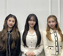 woo!ah!(우아!), 한국선거방송 출연…Z세대 '투표 요정' 변신
