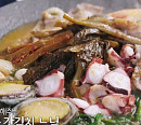 여수 해물삼합ㆍ삼치회ㆍ쑥 아이스크림ㆍ쑥 카스테라 VS 부산 가래떡 떡볶이ㆍ기장 붕장어회ㆍ차이나타운 군만두, '로컬식탁'의 선택은?
