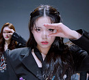 NMIXX(엔믹스), 'AD MARE' 초동 22만 7399장 실버 인증패…퍼포먼스 영상 1000만 뷰 돌파