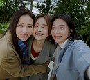 '서른, 아홉' 전미도 영정사진 촬영…손예진ㆍ김지현과 특별한 외출