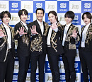슈퍼주니어, 2년 만에 열린 日 공연에 감격…4만 5천 관객과 호흡