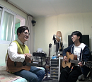 '국가부' 김성주, 동갑내기 박창근 자취방 방문…'찐친 케미' 발산
