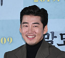 윤계상, 나이 5세 연하 직업 사업가 여자친구와 6월 9일 결혼 [공식]