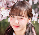위키미키 최유정, 문세윤(부끄뚱)과 봄맞이 컬래버...싱그러운 매력 뿜뿜