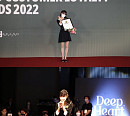 최예나, '2022 브랜드 고객충성도 대상' 유일한 2관왕 쾌거