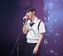 윤지성, 첫 단독 콘서트 성료…팬들과 함께 만든 더 화사한 봄