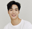 뉴이스트 출신 김종현, 에버모어엔터와 전속계약…활발한 활동 ‘기대’