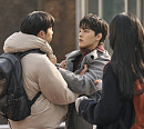 여진구, 경찰 송덕호와 불꽃 튀는 신경전(링크 : 먹고 사랑하라, 죽이게)