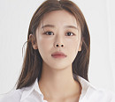 싱어송라이터 소이에, 르엔터와 전속계약...유빈ㆍ우혜림과 한솥밥