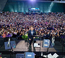 가수 김호중, '세계 3대 테너' 플라시도 도밍고 만났다…제대 후 열일 행보 계속
