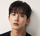 김민석, 깊어진 눈빛 속 성숙한 무드