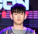 크러쉬, 코로나19 확진 판정 "모든 스케줄 중단"[전문]