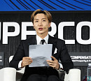 이특, 세계지식포럼서 사우디 공주와 대담 "문화 교류 더 활발히 이뤄지길"