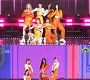 스테이씨, ‘2022 한국문화축제 더케이 콘서트’ 빛낸 열정 무대 ‘반응 HOT’