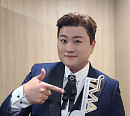 김호중, '2022 더팩트 뮤직 어워즈' 엔젤앤스타상 수상 "사랑한다 아리스"