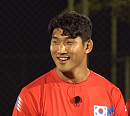 '뭉쳐야 찬다 시즌2', 이장군 소속 카다비 국가대표 팀과 축구…레슬링 김현우 결혼식 현장 공개