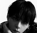 용준형, 독보적 아우라 발산…분위기 장인