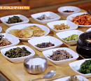 윤소이 식객 허영만과 경남 합천 백반기행…해인사 한정식 산채 정식ㆍ돼지국밥ㆍ손칼국수ㆍ새우 매운탕 맛보다