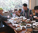 '나혼자산다' 코드 쿤스트, 다이나믹듀오 최자 따라 한정식 맛집→용인중앙시장 순대국밥 투어