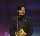 [종합] '악의 마음을 읽는 자들' 김남길, 2022 SBS 연기대상' 대상 수상 "악역 연기자들 감사해"
