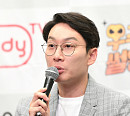 이휘재 모친상…캐나다서 귀국 병상 지켜