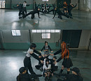 하이키, '건물 사이에 피어난 장미' MV 퍼포먼스 버전 공개…독보적 퍼포먼스