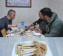 포항 죽도시장 대게 식당 찾은 이탈리아 친구들, 다채로운 해산물 한 상에 홀릭(어서와 한국은 처음이지)