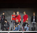 NCT 127 칠레 첫 단독 콘서트 성료…전석 매진&한국어 떼창→지하철 연장 운행