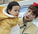 김준호 둘째 임신한 승무원 아내 위해 만삭 체험…은우와 장보기 도전(슈돌)