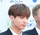 방탄소년단 정국, 서울대 어린이병원에 10억 쾌척 "어린이들이 건강하게 웃을 수 있길"