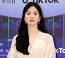 NEW 새 영화 '​검은 수녀들' 크랭크인…송혜교ㆍ전여빈ㆍ이진욱 등 캐스팅