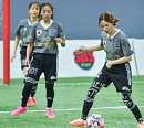 '골 때리는 그녀들' FC 아나콘다 새 멤버 배혜지ㆍ이나연 아나운서, FC 발라드림 최성용 감독 상대 데뷔전
