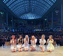 스테이씨, 놀이공원서 팬들과 특별한 만남…'Bubble' 무대 최초 공개 '반응 UP'