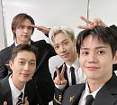 하이라이트, 완전체 라이브 방송 출격…팬들과 특별한 시간