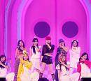 트와이스, 데뷔 8주년 기념 팬미팅 성료 "원스 있었기에 지금의 트와이스 있는 것"
