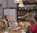 진성, 1,200평 농장에 손헌수ㆍ박군ㆍ안성훈 초대…아내와의 러브스토리 공개(4인용식탁)
