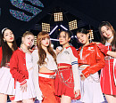 VCHA, 'Girls of the Year' 콘셉트 포토 속 반짝이는 비주얼…데뷔 기대감 UP