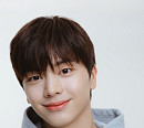 육성재, 새로운 프로필 공개…훈훈 남친미→시크 카리스마까지 '훈훈'