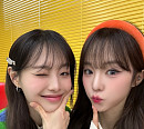 woo!ah!(우아!) 나나, 츄와 'ENFP 케미' 폭발…상큼 발랄 미소