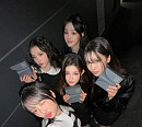 뉴진스, ‘한국대중음악상’ 2년 연속 3관왕 "‘변화는 하되 변함없는’ 뉴진스가 되겠다"