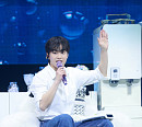엑소 시우민, 팬들과 함께한 생일 공연 '훈훈한 소통'