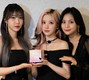 비비지, '2024 USA' 유니버설 소셜 아이콘 수상 "꿈같고 행복하다"