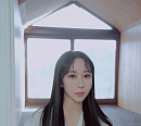 반하나, 레이벡스 재계약→5월 컴백…활발한 활동 예고