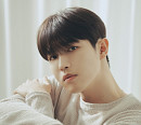 김재환, 'I Adore' 콘셉트 포토 공개…기대감 더하는 설렘 비주얼