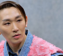 '배우반상회' 김호영, 해야지 외치며 모교 동북고등학교 방문…엄마와 통화 '미소 가득'