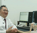 '명의' 김광균 교수가 전하는 100세까지 건강한 뼈로 사는 법