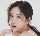 문가영, 이화의료원에 산문집 수익금 1억 기부…선한 영향력 실천